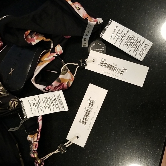 💕VITAMIN A💕 Bikini Capri Top + Rosie Cheeky Bottom Ambrosia Floral 10 L NWT - Picture 16 of 16